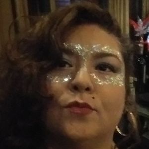 Meet your Posher, Desiree